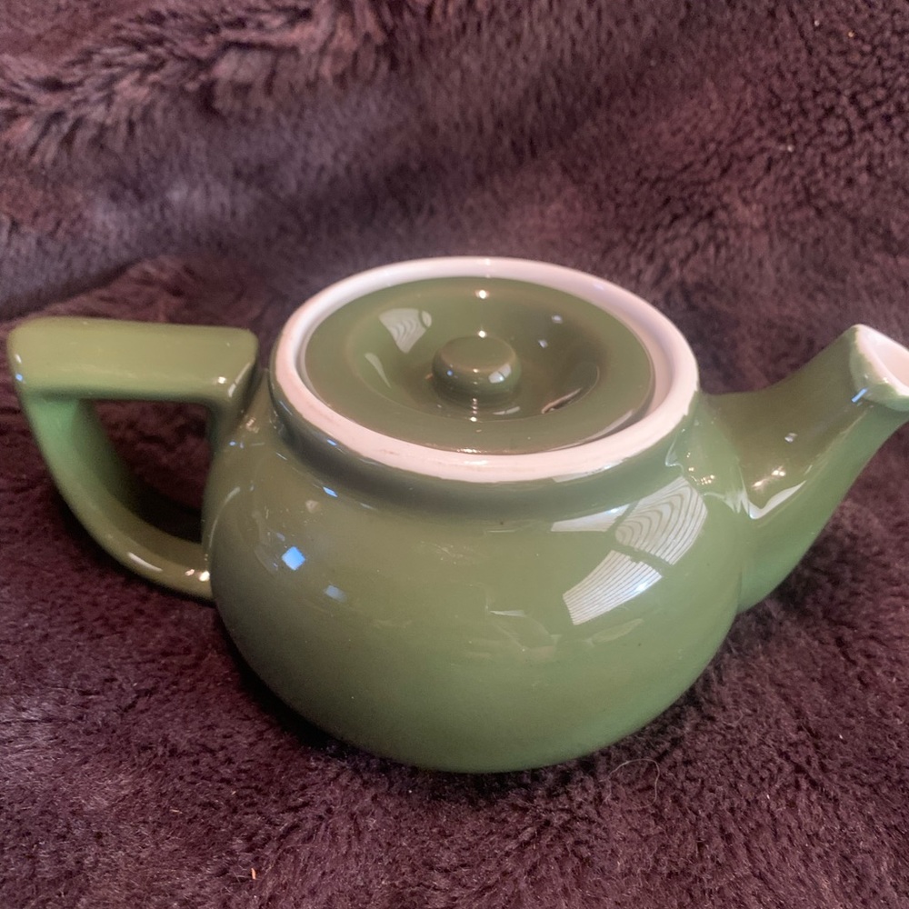 VTG Fraunfelter China  Green tea pot small